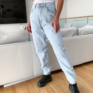 Riot x Missguided Light Wash High Rise Mom Jeans Wide Leg Heavyweight Denim Sz 4